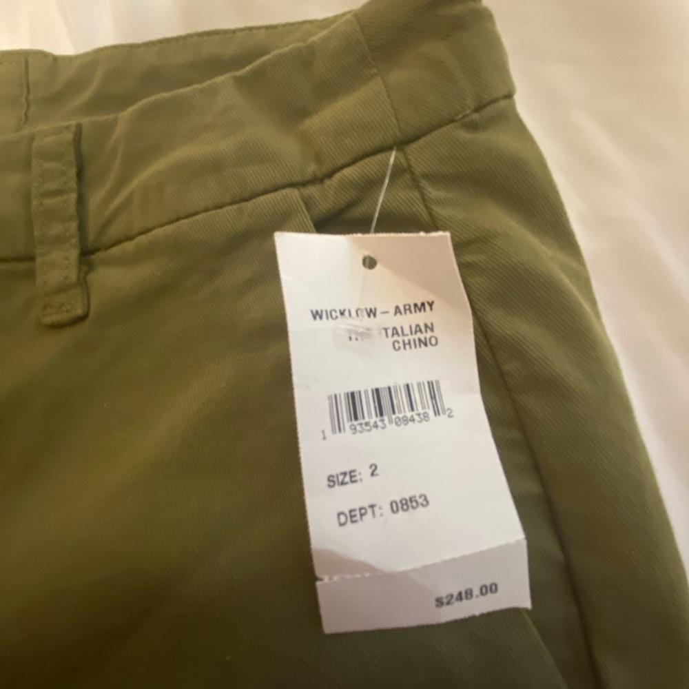 Never worn Frank & Eileen army colored pants